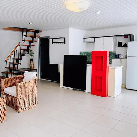 Vela Garden Apartment *